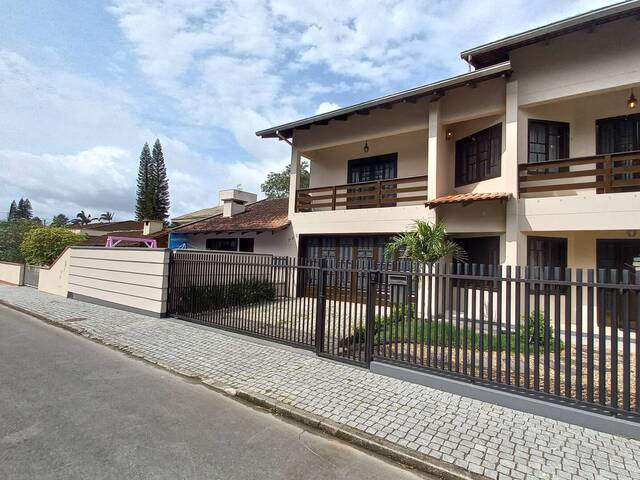 #57 - Casa para Locação em Joinville - SC