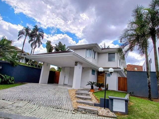 #60 - Casa para Locação em Joinville - SC