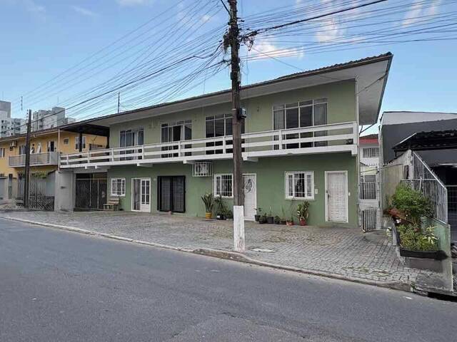 Venda em Iririú - Joinville