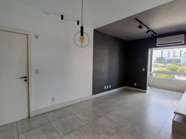 Apartamento para Venda em Joinville - 4
