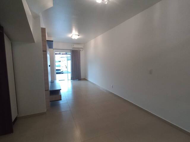 Casa para Locação em Joinville - 5